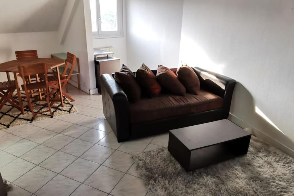 F2 35-44M2 9 Mins Voiture Chateau 4Pers 1Ch+Sejour Льо Шене Екстериор снимка